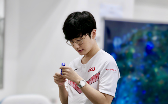 天钡GT37迷你主机首发新标杆：全新锐龙AI 9 HX 370芯片